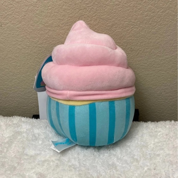 Squishmallows Deidre the Cupcake 8" Stuffed Plush - Picture 2 of 4